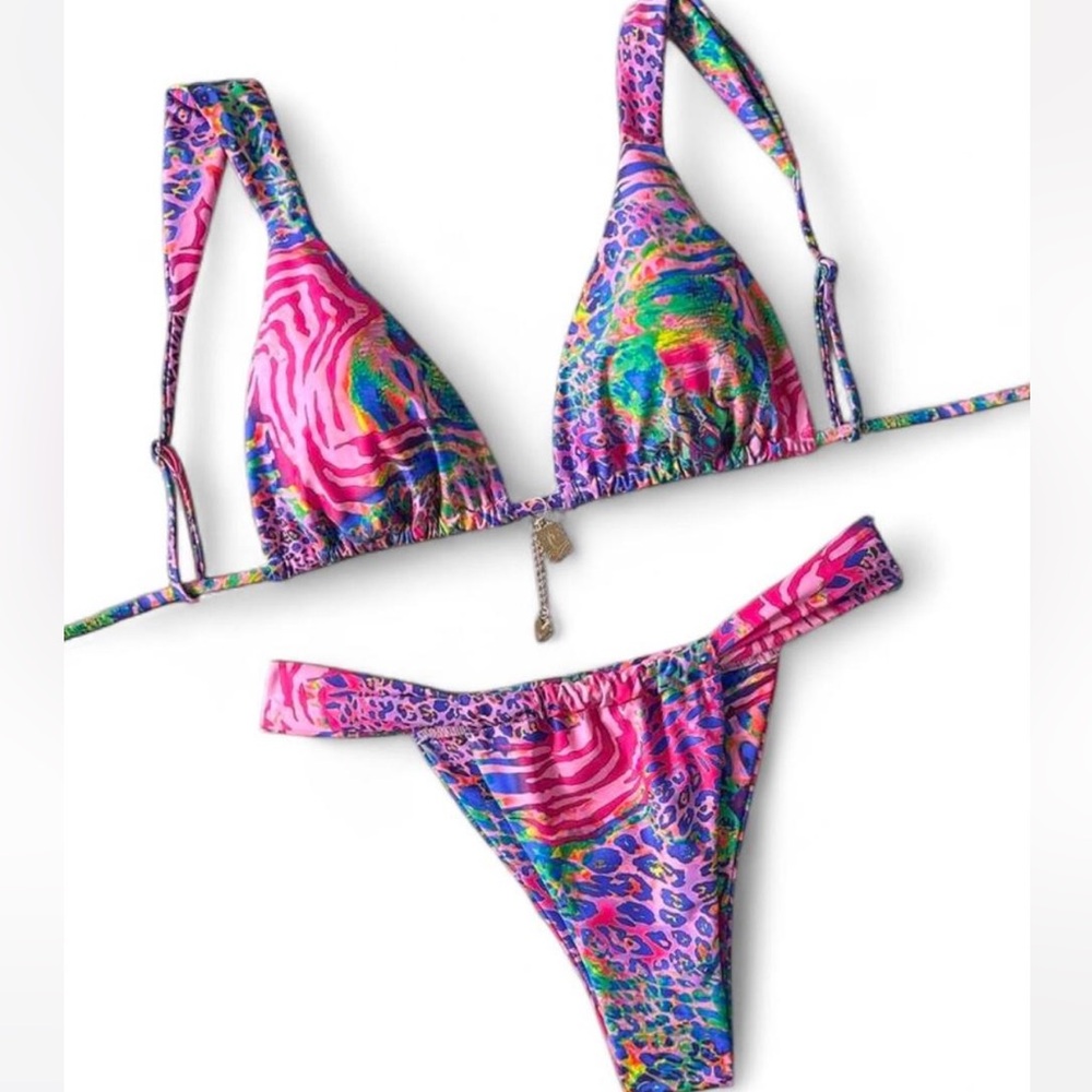 Frankie’s Bikini’s Vibrant Multicolor Set